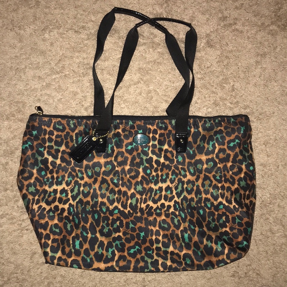 SALE! ✨Leopard Coach Tote
